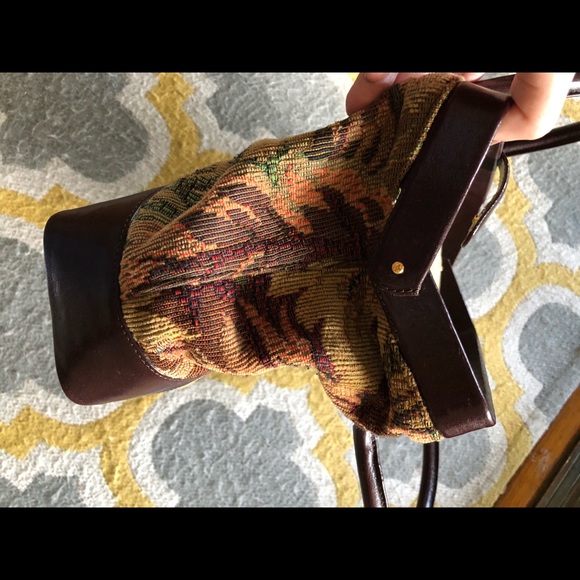 Carpet Bag - Picture 6 of 7